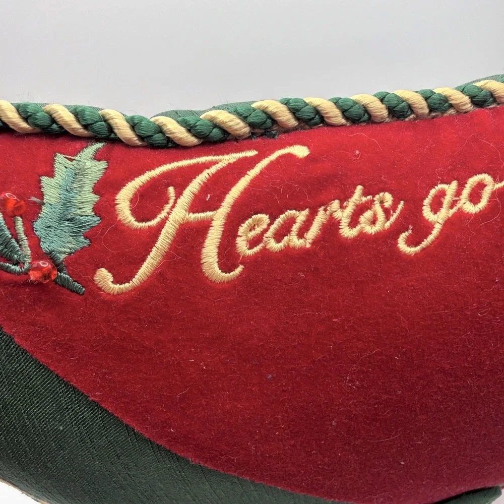 Merry Christmas Throw Pillow Hearts Go Home Embroidered Velvet Beaded 11x11